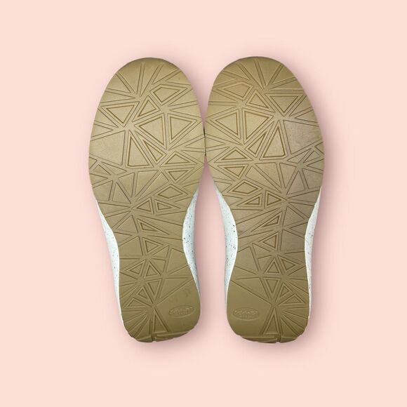 Dr. Scholl’s Home & Out Slip-On Sneaker - Picture 7 of 11